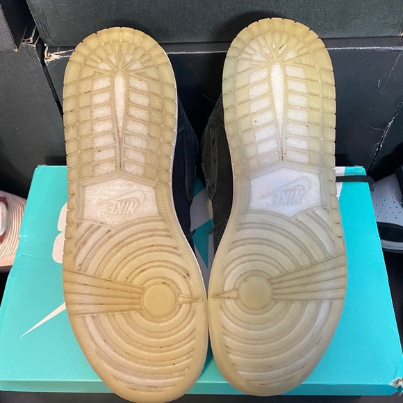 Air Jordan 1 Retro High "Heiress Black" - Picture 12 of 12